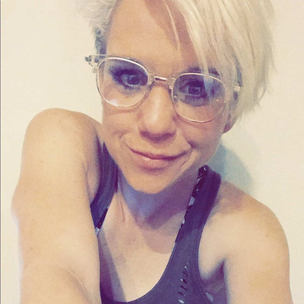 Meet your Posher, Courtney